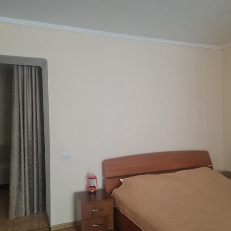 Апартаменти Липинського3,Поруч Порт Сіті Lutsk Bagian luar foto