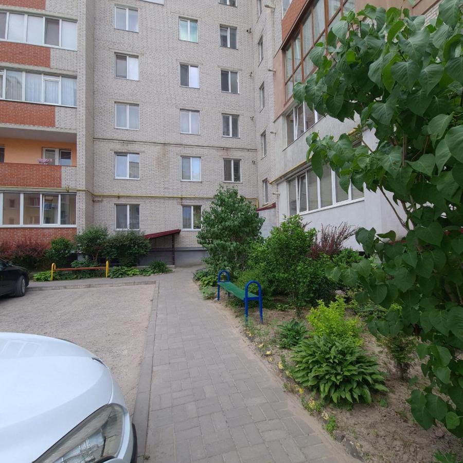 Апартаменти Липинського3,Поруч Порт Сіті Lutsk Bagian luar foto