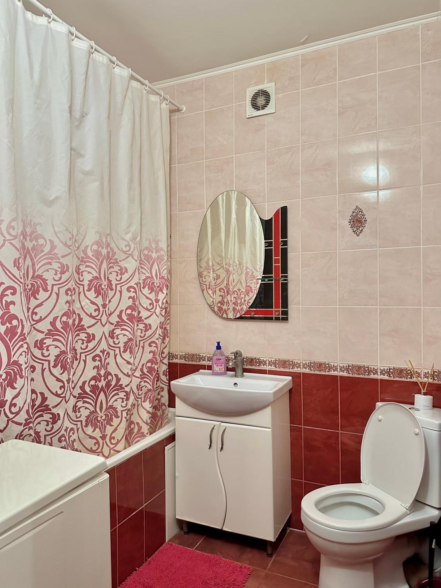 Апартаменти Липинського3,Поруч Порт Сіті Lutsk Bagian luar foto
